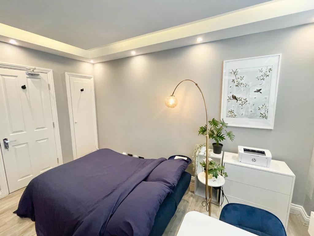 Stylish, Fully Equipped Beside Hyde Park Appartement