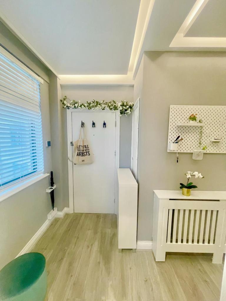 Stylish, Fully Equipped Beside Hyde Park Appartement *